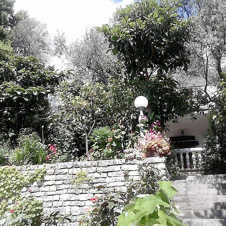 Oaza Guest House Ilha Sveti Stefan Exterior foto