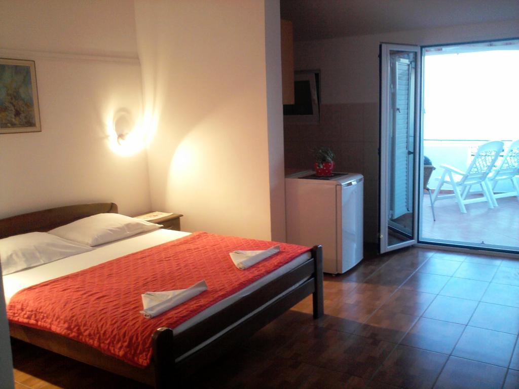 Oaza Guest House Ilha Sveti Stefan Quarto foto